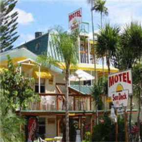  Sun Deck Inn & Suites  Форт Майерс Бич